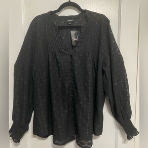 Torrid black holiday black with silver accent shirt Size 18/20 (Torrid size 2)